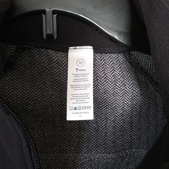 Ivivva by lululemon athletics jacket sz 10 nice - Picture 2 of 8